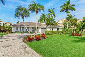 1823 Hurricane Harbor Lane, Naples, FL 34102 - MLS#225069542