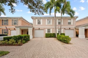 5453 Cove Cir 103, Naples