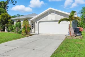 830 Columbia Street, Port Charlotte, FL 33948 - MLS#225069598