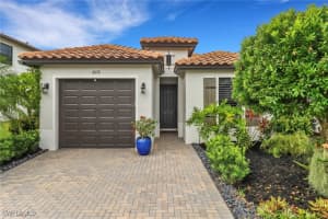8858 Madrid Cir, Naples
