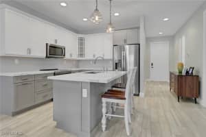 8858 Madrid Circle, Naples, FL 34104 - MLS#225069610