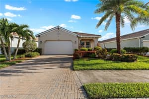 10362 Materita Dr, Fort Myers