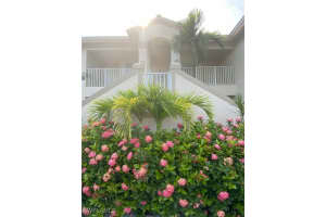 6645 Huntington Lakes Cir 204, Naples