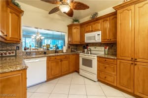 725 Saratoga Circle, Naples, FL 34104 - MLS#225069633