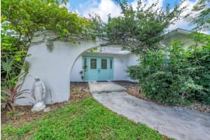 4736 25th Avenue, Naples, FL 34116 - MLS#225069646