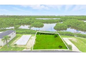 4769 Tahiti Drive, Bonita Springs, FL 34134 - MLS#225069675