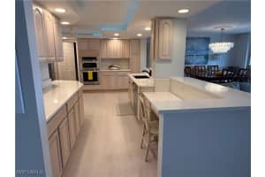 15 Bluebill Avenue, Naples, FL 34108 - MLS#225069706