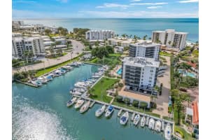2170 Gulf Shore Blvd N 41e, Naples