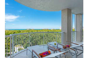 7117 Pelican Bay #507, Naples