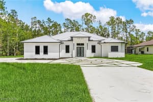 4007 2nd Ave Se, Naples