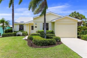 633 91st Ave N, Naples