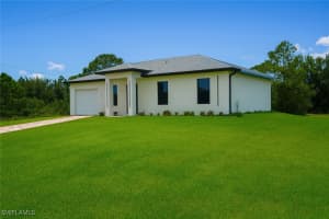432 Raymer Street, Lehigh Acres, FL 33974 - MLS#225069788