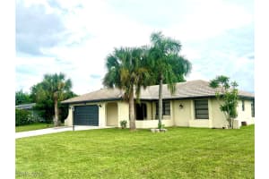 834 Gardenside Court, Lehigh Acres, FL 33936 - MLS#225069839