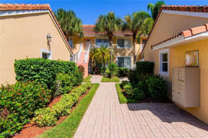 2365 Bayou Lane, Naples, FL 34112 - MLS#225069840
