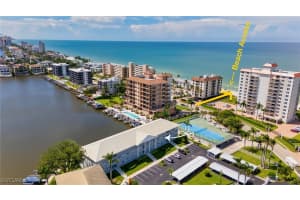 10682 Gulf Shore Drive, Naples, FL 34108 - MLS#225069917