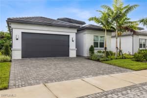 12448 Violet Ln, Naples