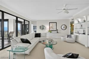 2400 Gulf Shore Boulevard, Naples, FL 34103 - MLS#225069989