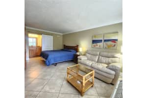 2555 9th St N 137, Naples