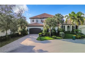 2840 Coco Lakes Drive, Naples, FL 34105 - MLS#225070028