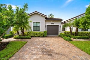 10061 Bonita Fairways Drive, Bonita Springs, FL 34135 - MLS#225070053