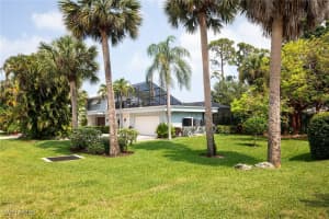 9602 Vanderbilt Drive, Naples, FL 34108 - MLS#225070068