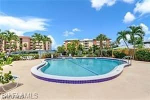 200 PEBBLE BEACH Boulevard, Naples, FL 34113 - MLS#225070113