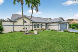 112 Bordeaux Circle, Naples, FL 34112 - MLS#225070142