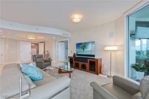 13675 Vanderbilt Drive, Naples, FL 34110 - MLS#225070155