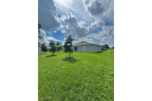 3014 38th Street, Lehigh Acres, FL 33976 - MLS#225070182