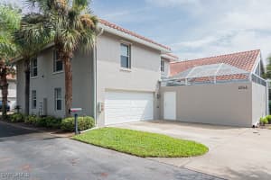 4544 Court Way 18d, Naples