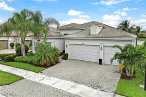 28569 Wharton Drive, Bonita Springs, FL 34135 - MLS#225070231