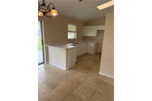 825 37th Terrace, Cape Coral, FL 33914 - MLS#225070234