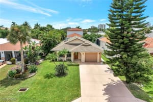 550 94th Avenue, Naples, FL 34108 - MLS#225070277