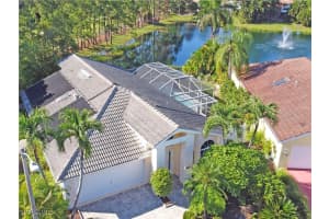 1279 Naples Lake Dr, Naples