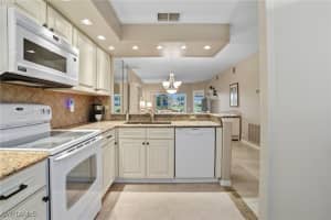 13641 Worthington Way, Bonita Springs, FL 34135 - MLS#225070293