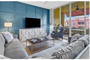 410 Bayfront Place, Naples, FL 34102 - MLS#225070346