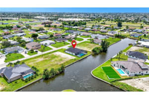 2216 4th Avenue, Cape Coral, FL 33991 - MLS#225070381
