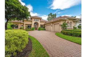 1749 Supreme Ct, Naples