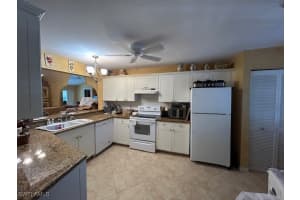 260 Belina Dr 12, Naples