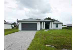6144 Higgins Ave, Fort Myers