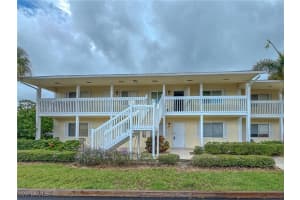 4631 Bayshore Dr L2, Naples