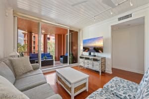 410 Bayfront Place, Naples, FL 34102 - MLS#225070462