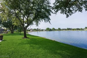 2257 Valencia Lakes Circle, Naples, FL 34120 - MLS#225070466