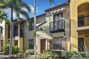 8949 Malibu St 303, Naples
