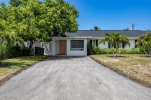 4523 Fluvia Avenue, Naples, FL 34103 - MLS#225070486