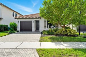 8992 Madrid Circle, Naples, FL 34104 - MLS#225070564