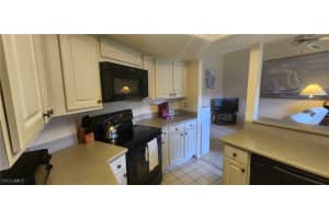 222 Fox Glen Drive, Naples, FL 34104 - MLS#225070568