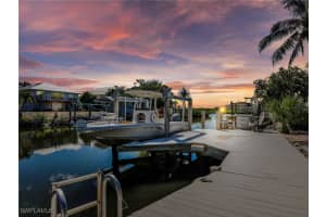 405 Grenada Avenue, Naples, FL 34113 - MLS#225070573