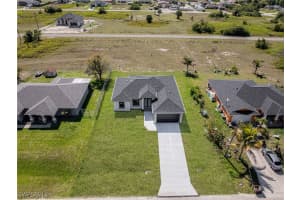 468 Paddock Street, Lehigh Acres, FL 33974 Sold 10/23/25