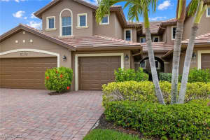 6669 Alden Woods Cir 7-201, Naples
